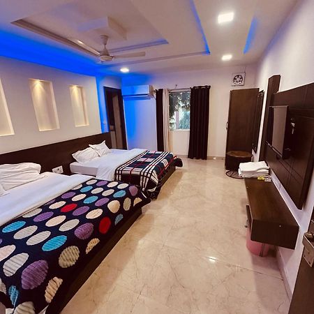 Taj Castle A Boutique Homestay Agra  Exteriör bild