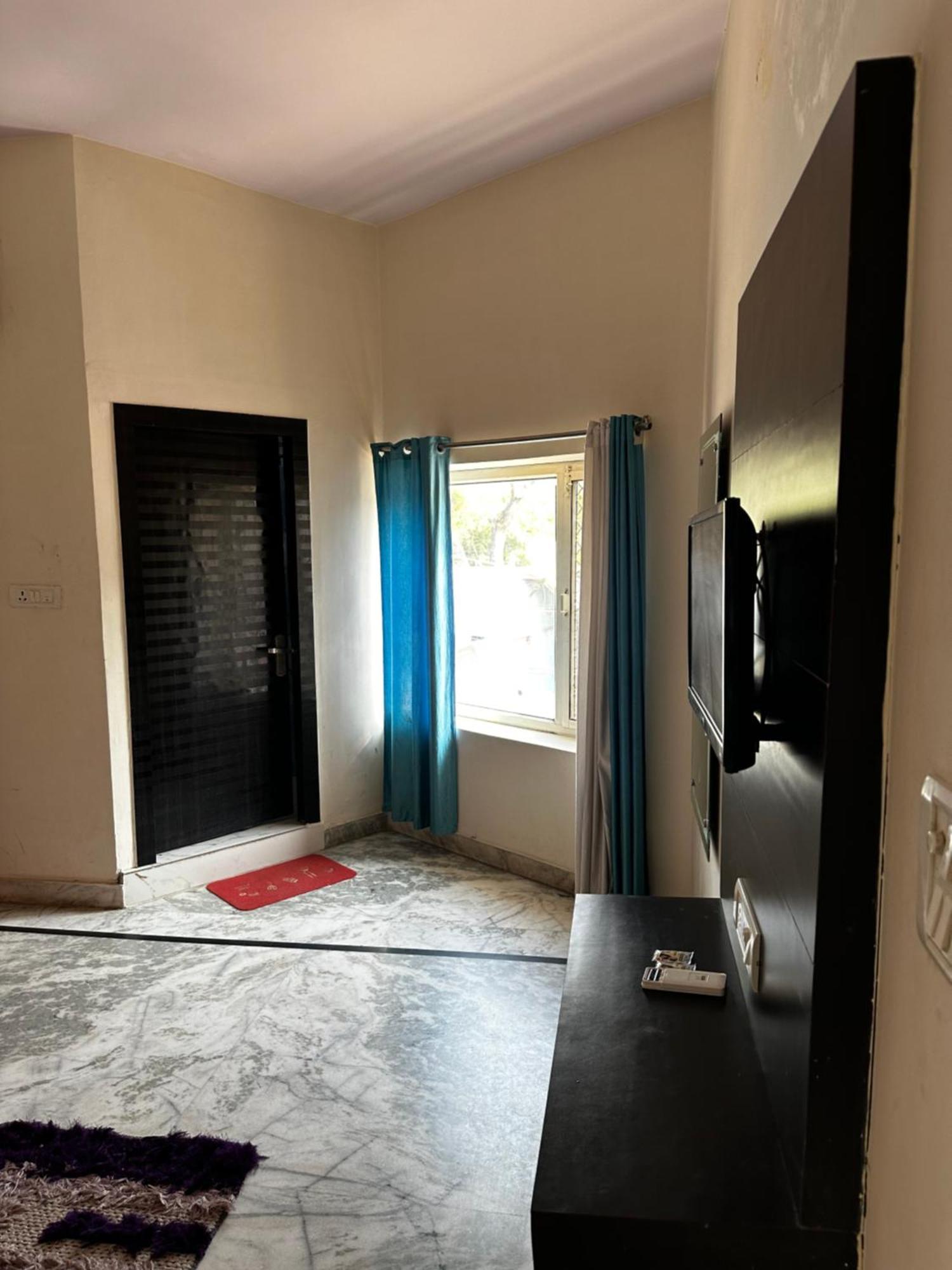 Taj Castle A Boutique Homestay Agra  Exteriör bild