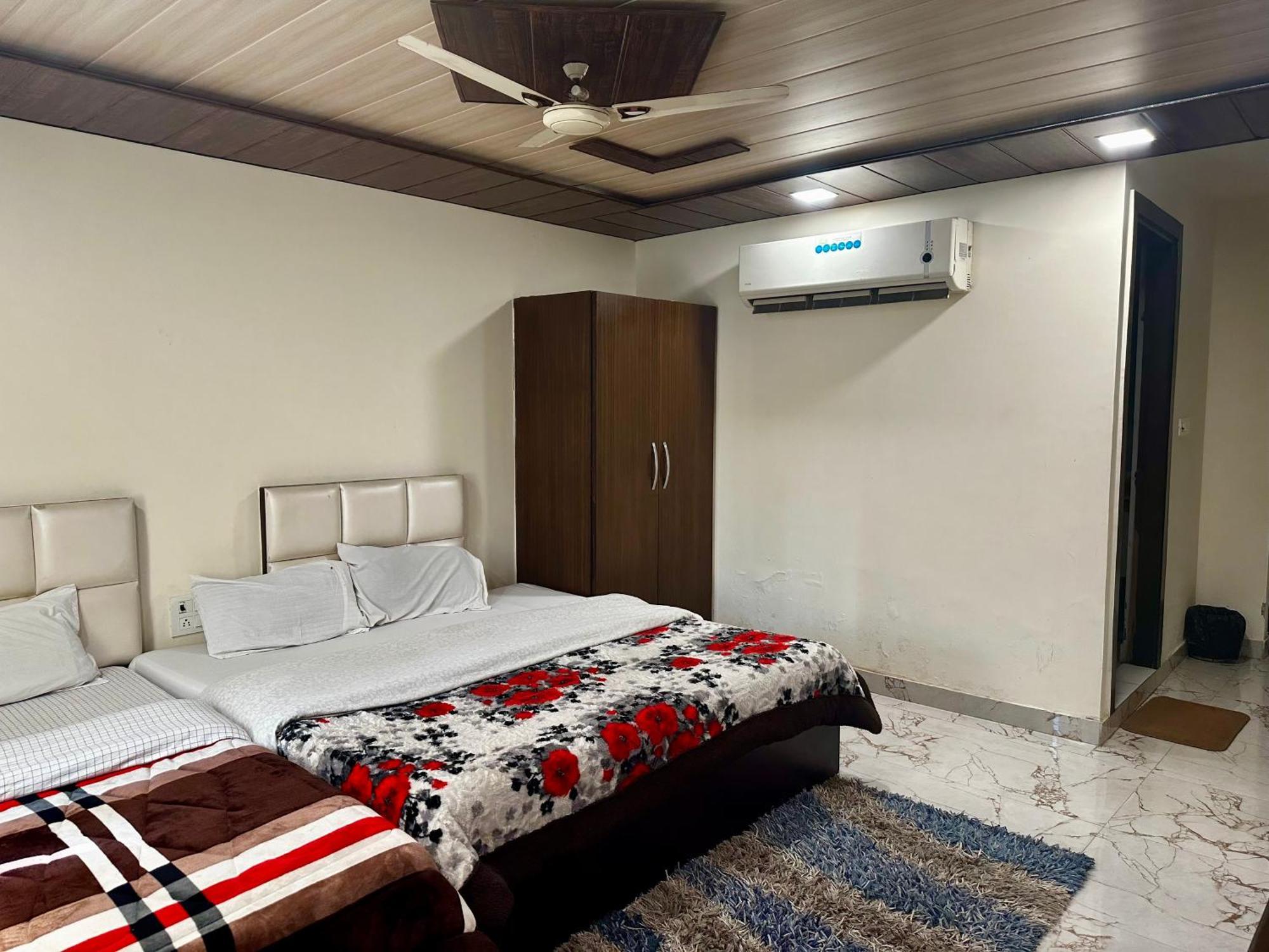 Taj Castle A Boutique Homestay Agra  Exteriör bild